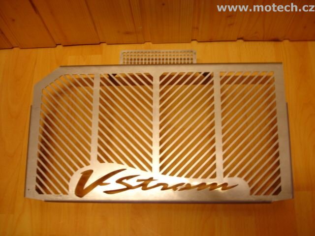 Kryt chladiče na Suzuki DL-650 V-Strom - Kliknutím na obrázek zavřete