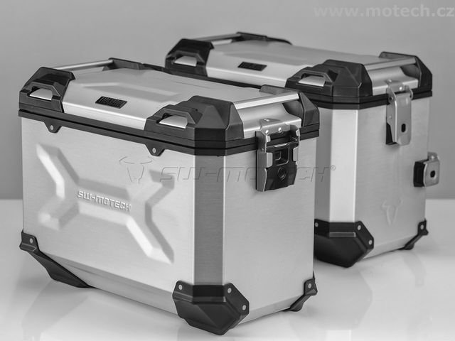 kompletní sada bočních kufrů TRAX Adventure 45/45 l stříbrné KTM LC8 990 Adventure - Kliknutím na obrázek zavřete