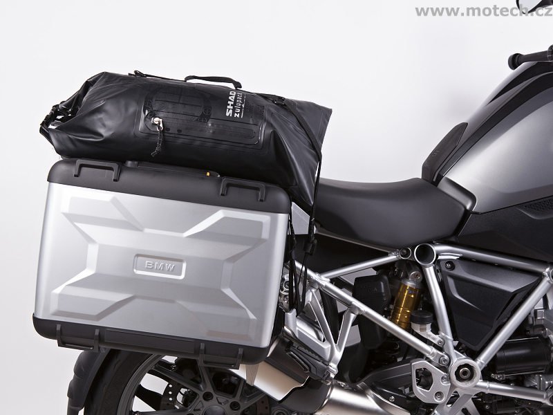 Voděodolný vak na sedlo motocyklu SHAD SW40 - 20 litrů - Kliknutím na obrázek zavřete