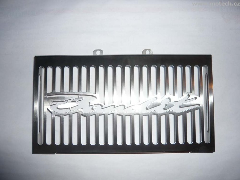 Kryt chladiče na Suzuki Bandit 600 - Kliknutím na obrázek zavřete